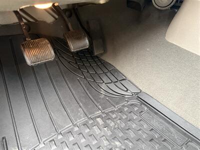 2006 Jeep Wrangler X 6-Speed - Photo 17 - Flushing, MI 48433