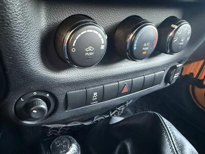 2012 Jeep Wrangler Unlimited Sport 6-Speed 4X4 - Photo 17 - Flushing, MI 48433