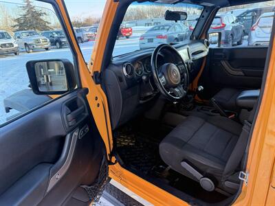 2012 Jeep Wrangler Unlimited Sport 6-Speed 4X4 - Photo 11 - Flushing, MI 48433