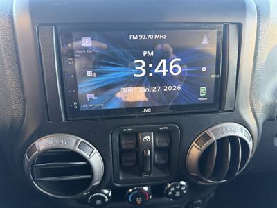 2012 Jeep Wrangler Unlimited Sport 6-Speed 4X4 - Photo 19 - Flushing, MI 48433