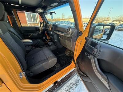 2012 Jeep Wrangler Unlimited Sport 6-Speed 4X4 - Photo 27 - Flushing, MI 48433