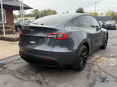 2020 Tesla Model Y Long Range AWD - Photo 5 - Flushing, MI 48433