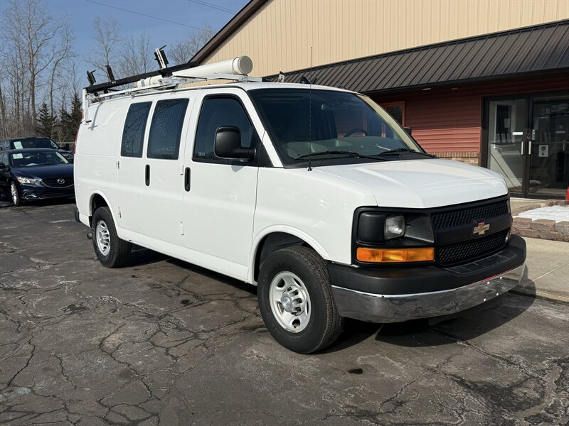 2014 Chevrolet Express 2500  135 " WB Cargo - Photo 1 - Flushing, MI 48433