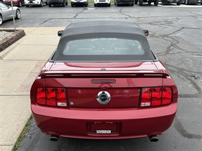 2007 Ford Mustang GT Premium  Convertible 5-Speed - Photo 9 - Flushing, MI 48433
