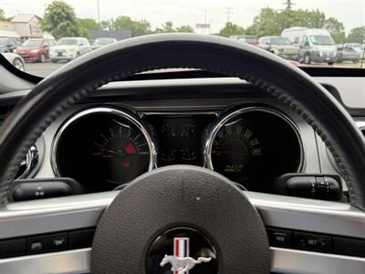 2007 Ford Mustang GT Premium  Convertible 5-Speed - Photo 17 - Flushing, MI 48433