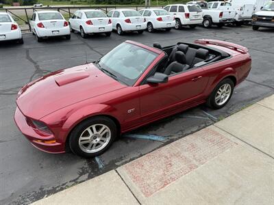 2007 Ford Mustang GT Premium  Convertible 5-Speed - Photo 2 - Flushing, MI 48433