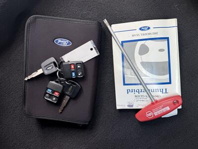 2002 Ford Thunderbird Deluxe  Convertible - Photo 24 - Flushing, MI 48433