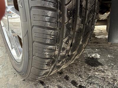 2002 Ford Thunderbird Deluxe  Convertible - Photo 26 - Flushing, MI 48433