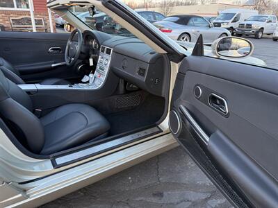 2008 Chrysler Crossfire Limited Convertible - Photo 43 - Flushing, MI 48433