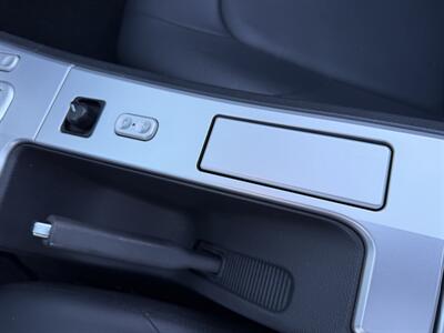 2008 Chrysler Crossfire Limited Convertible - Photo 41 - Flushing, MI 48433