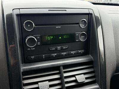2009 Ford Explorer XLT 4WD V8 - Photo 15 - Flushing, MI 48433
