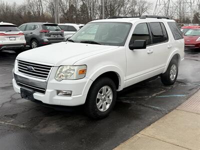 2009 Ford Explorer XLT 4WD V8 - Photo 3 - Flushing, MI 48433