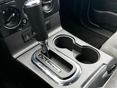 2009 Ford Explorer XLT 4WD V8 - Photo 14 - Flushing, MI 48433