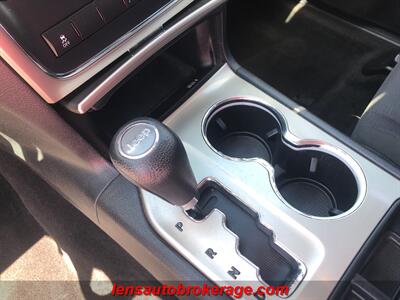 2012 Jeep Grand Cherokee Laredo X   - Photo 14 - Tucson, AZ 85705