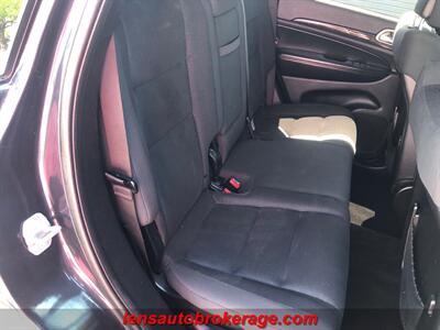 2012 Jeep Grand Cherokee Laredo X   - Photo 19 - Tucson, AZ 85705