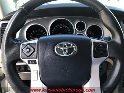 2017 Toyota Sequoia Limited  *Quad Seating & Roomy 3rd Row! - Photo 13 - Tucson, AZ 85705
