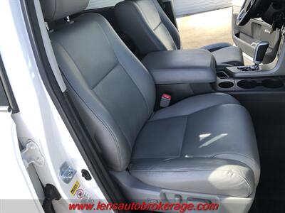 2017 Toyota Sequoia Limited  *Quad Seating & Roomy 3rd Row! - Photo 25 - Tucson, AZ 85705