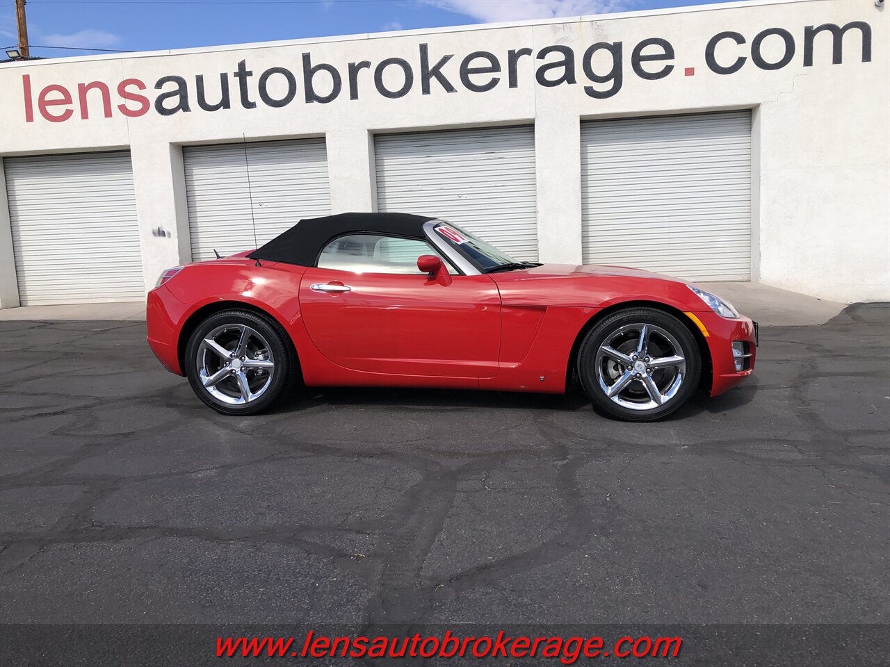2009 Saturn SKY  *7600 MILE CARFAX 1 OWNER! - Photo 1 - Tucson, AZ 85705