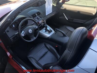 2009 Saturn SKY  *7600 MILE CARFAX 1 OWNER! - Photo 19 - Tucson, AZ 85705