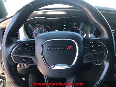 2020 Dodge Charger SXT  **CARFAX 1 OWNER** - Photo 13 - Tucson, AZ 85705