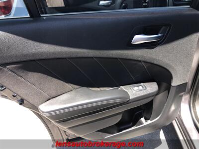 2020 Dodge Charger SXT  **CARFAX 1 OWNER** - Photo 16 - Tucson, AZ 85705