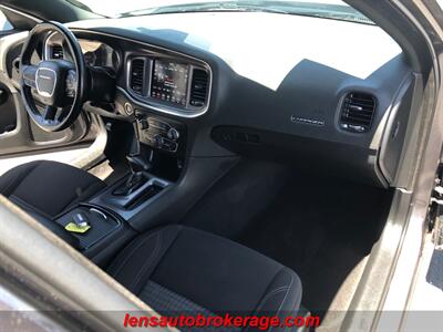 2020 Dodge Charger SXT  **CARFAX 1 OWNER** - Photo 22 - Tucson, AZ 85705