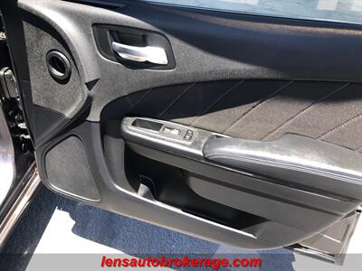 2020 Dodge Charger SXT  **CARFAX 1 OWNER** - Photo 21 - Tucson, AZ 85705