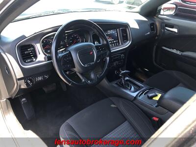 2020 Dodge Charger SXT  **CARFAX 1 OWNER** - Photo 10 - Tucson, AZ 85705