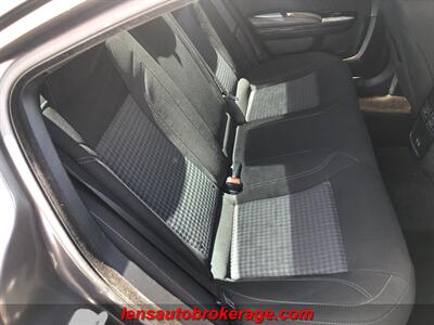 2020 Dodge Charger SXT  **CARFAX 1 OWNER** - Photo 20 - Tucson, AZ 85705