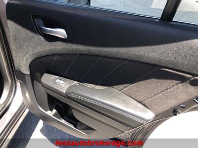 2020 Dodge Charger SXT  **CARFAX 1 OWNER** - Photo 19 - Tucson, AZ 85705