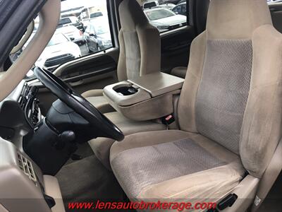 2004 Ford F-250 XLT  *Carfax 1 Owner 4x4 W/V10 Stump Puller! - Photo 9 - Tucson, AZ 85705