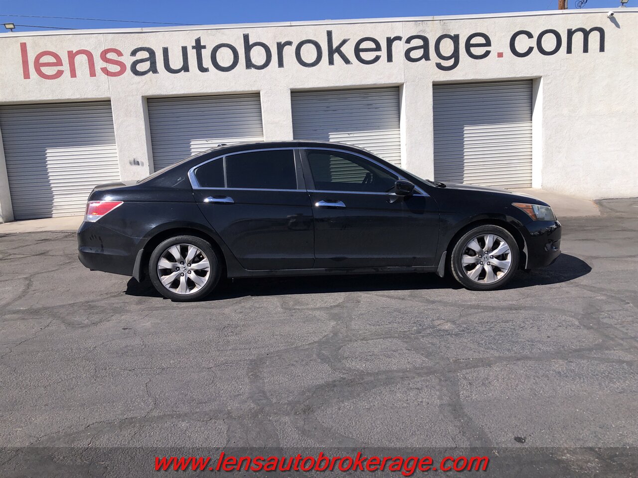 2009 Honda Accord EX-L V6  *Trade In Special! - Photo 1 - Tucson, AZ 85705