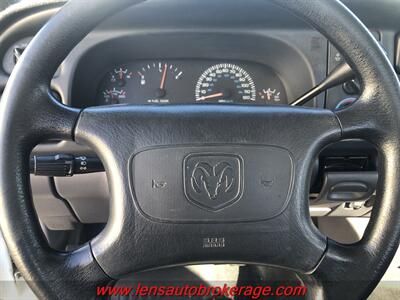 1999 Dodge Ram 1500 ST  *Oldie But Goodie! Only 54k Miles! - Photo 12 - Tucson, AZ 85705