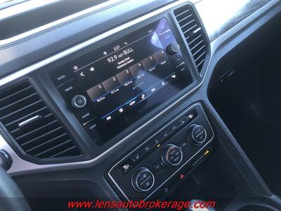 2021 Volkswagen Atlas Cross Sport SE  *Carfax 1 Owner! - Photo 14 - Tucson, AZ 85705