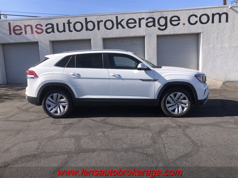 2021 Volkswagen Atlas Cross Sport SE  *Carfax 1 Owner!