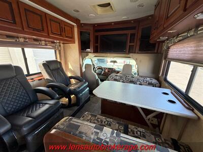 2011 FOREST RIVER FORESTER 3171DS  *One Owner Motor Home! - Photo 14 - Tucson, AZ 85705