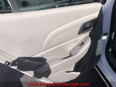 2014 Chevrolet Malibu LS  *Clean Roomy Sedan! - Photo 16 - Tucson, AZ 85705