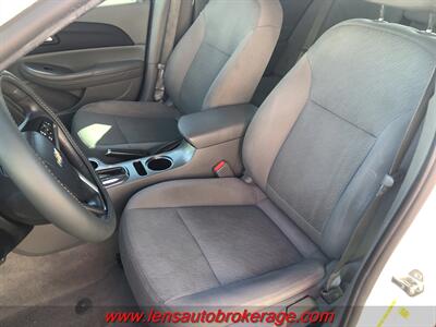 2014 Chevrolet Malibu LS  *Clean Roomy Sedan! - Photo 12 - Tucson, AZ 85705