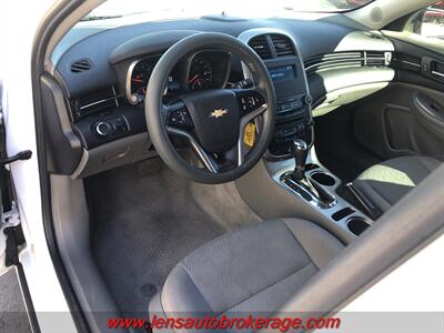 2014 Chevrolet Malibu LS  *Clean Roomy Sedan! - Photo 10 - Tucson, AZ 85705