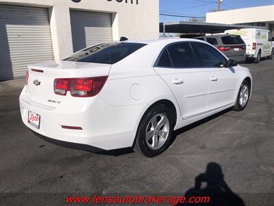 2014 Chevrolet Malibu LS  *Clean Roomy Sedan! - Photo 8 - Tucson, AZ 85705