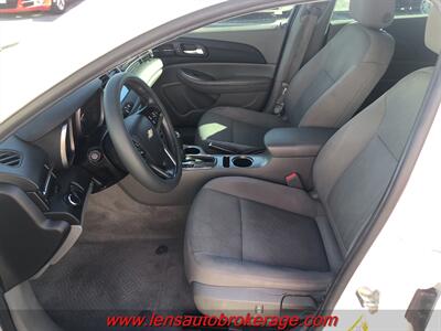 2014 Chevrolet Malibu LS  *Clean Roomy Sedan! - Photo 11 - Tucson, AZ 85705