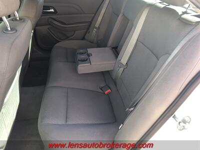 2014 Chevrolet Malibu LS  *Clean Roomy Sedan! - Photo 17 - Tucson, AZ 85705