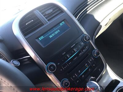 2014 Chevrolet Malibu LS  *Clean Roomy Sedan! - Photo 14 - Tucson, AZ 85705