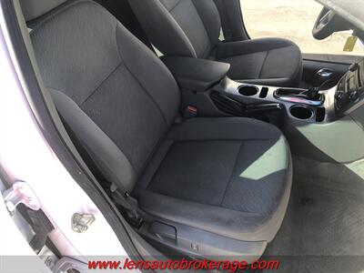 2014 Chevrolet Malibu LS  *Clean Roomy Sedan! - Photo 22 - Tucson, AZ 85705