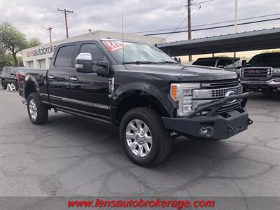 2017 Ford F-250 Platinum  Diesel 4x4 *AMAZINGLY NICE CARFAX 1 OWNER PICKUP! - Photo 2 - Tucson, AZ 85705