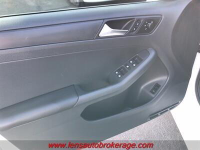 2013 Volkswagen Jetta S  *Nice Little Sedan! - Photo 8 - Tucson, AZ 85705