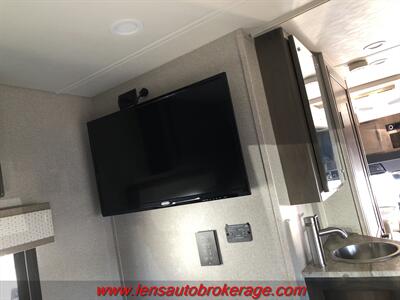 2019 Mercedes-Benz Sprinter 4500  *Super Nice RV! - Photo 28 - Tucson, AZ 85705