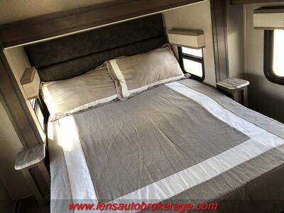 2019 Mercedes-Benz Sprinter 4500  *Super Nice RV! - Photo 27 - Tucson, AZ 85705