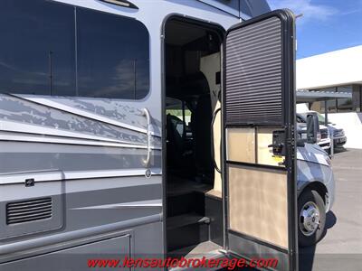 2019 Mercedes-Benz Sprinter 4500  *Super Nice RV! - Photo 9 - Tucson, AZ 85705