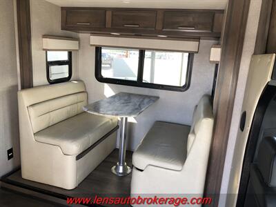 2019 Mercedes-Benz Sprinter 4500  *Super Nice RV! - Photo 15 - Tucson, AZ 85705